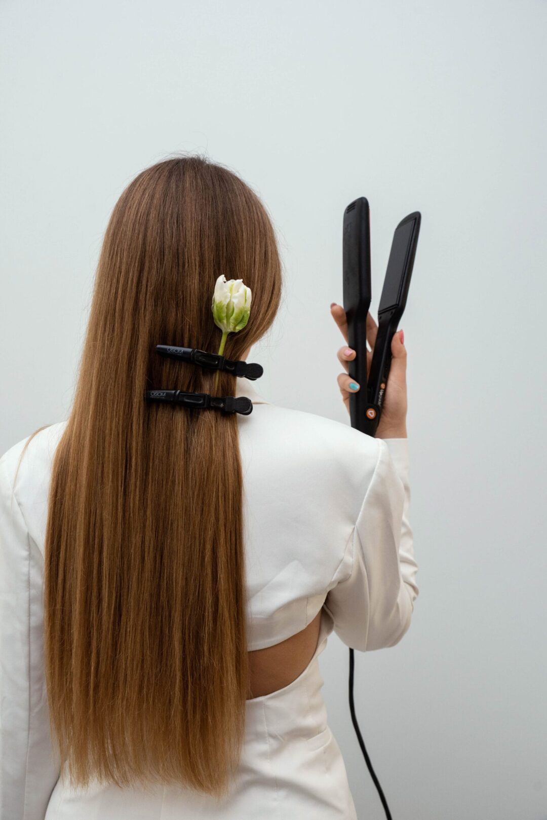 Procedūros plaukams - ilgalaikis tiesinimas